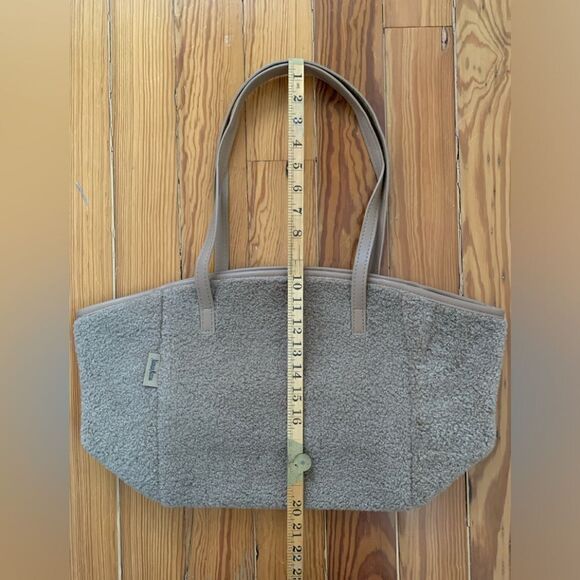 Neiman Marcus Faux Fur Tote - Picture 4 of 7